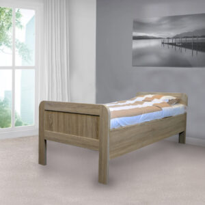 Seniorenbed Nelson 90×200 bruin met opgemaakt beddengoed